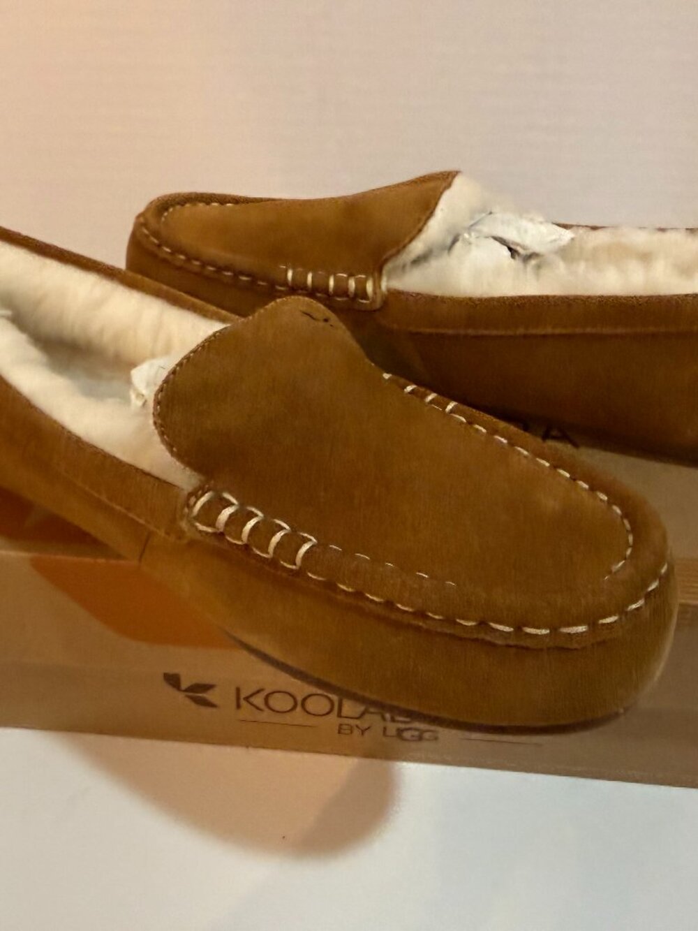Koolaburra by UGG Lezly Moccasin Slippers Womens 8 Chestnut suede BNIB